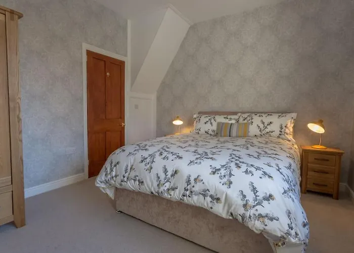 Holly Cottage